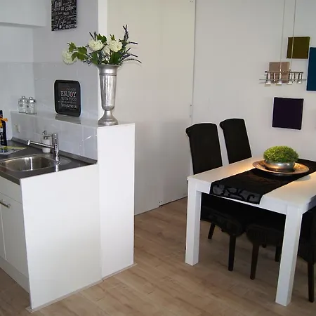 Apartment 21064